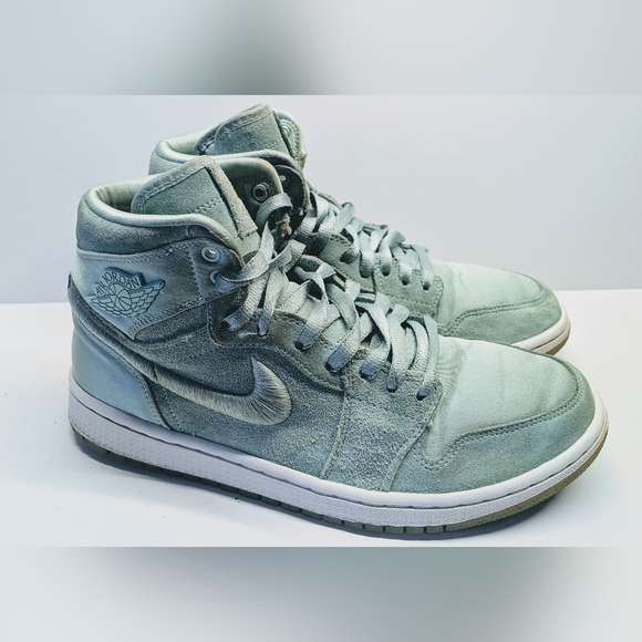 Michael Jordan Other - Air Jordan 1 Retro High Season of Her Mint Foam Women’s Size 9.5 Mint Foam White